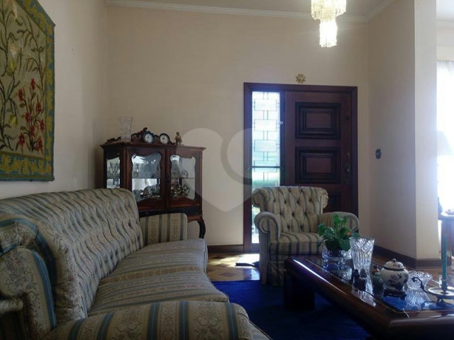 Casa à venda com 5 quartos, sendo 2 suítes,  em Santana, São Paulo, SP
