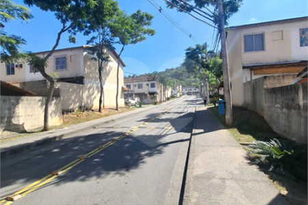 Casa à venda com 2 quartos, sendo 1 suíte, no condomínio Clube Caminho do Park, Rio de Janeiro - RJ
