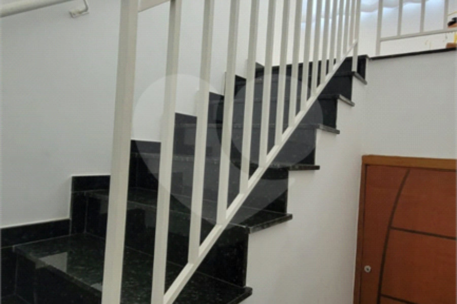 Casa à venda com 2 suítes no condomínio Residencial Sophia, São Paulo - SP
