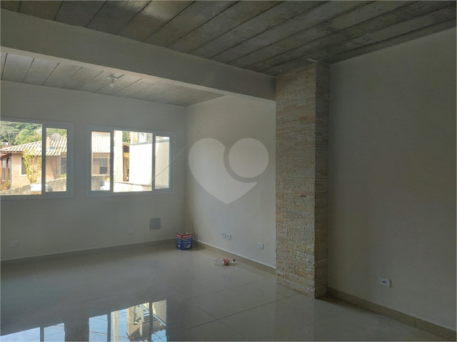 Casa à venda com 3 quartos, sendo 1 suíte,  em Barreiro, Mairiporã, SP