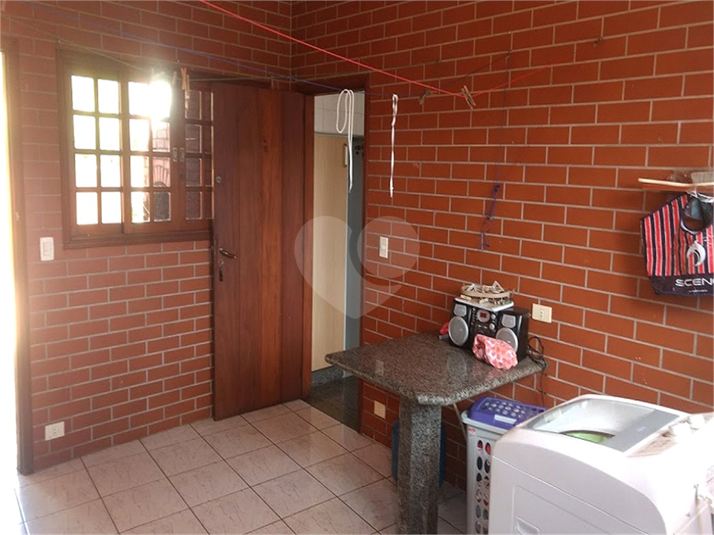 Sobrado à venda com 4 quartos, sendo 2 suítes, em Tremembé, São Paulo, SP
