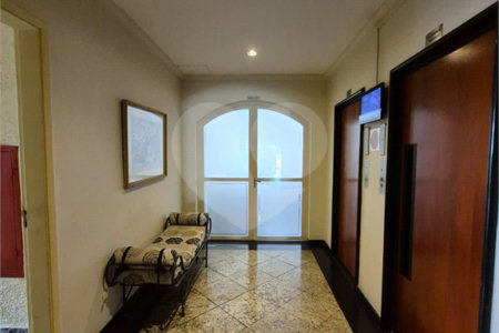 Apartamento para venda em Moema com 2 quartos, sendo 1 suíte, 1 vaga, 62 m²