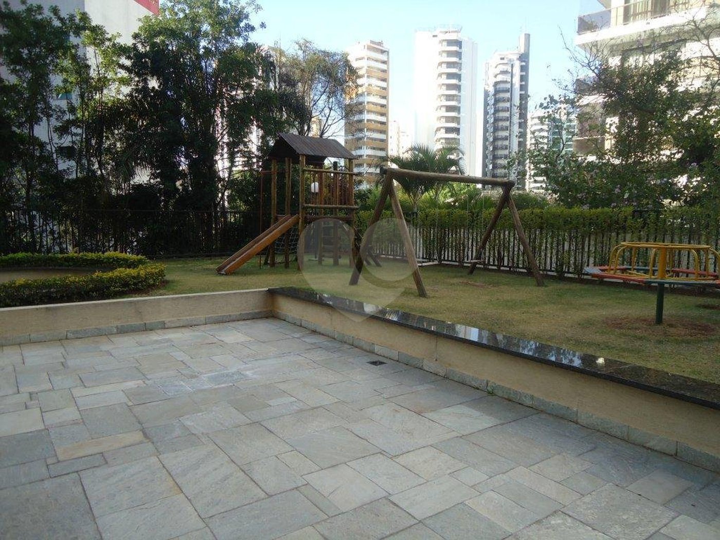 Apartamento à venda ou para alugar com 4 quartos, sendo 3 suítes, em Santana, São Paulo, SP