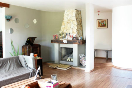 Casa à venda com 4 quartos, sendo 2 suítes, em Jardim Leonor, São Paulo, SP