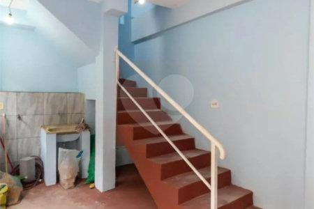 Casa à venda com 4 quartos, sendo 2 suítes, em Vila Buenos Aires, São Paulo, SP