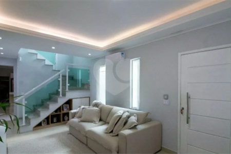 Casa à venda com 3 suítes em Vila Rosália, Guarulhos, SP