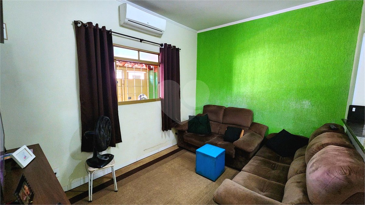 Casa à venda com 3 quartos, sendo 1 suíte, em Parque Residencial Vale do Sol, Araraquara, SP