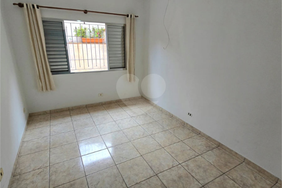 Casa à venda com 3 quartos, sendo 1 suíte, em Vila Pereira Cerca, São Paulo, SP