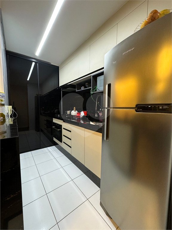 Apartamento à venda com 2 quartos, sendo 1 suíte,  em Jardim Flor da Montanha, Guarulhos, SP