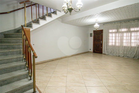 Sobrado à venda com 3 quartos em Vila Cruzeiro, São Paulo, SP