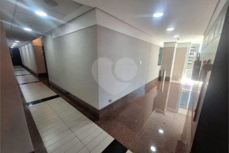 Sala à venda em Jardim das Acácias, São Paulo, SP