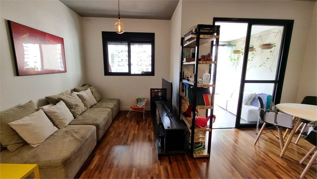 Apartamento à venda com 2 quartos, sendo 1 suíte, em Pinheiros, São Paulo, SP