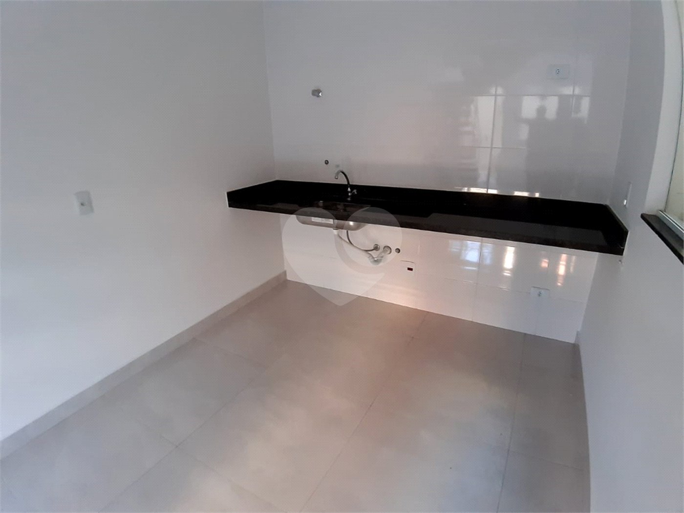 Casa para alugar com 3 quartos, sendo 1 suíte,  no condomínio Villagio DI Maria, São Paulo - SP