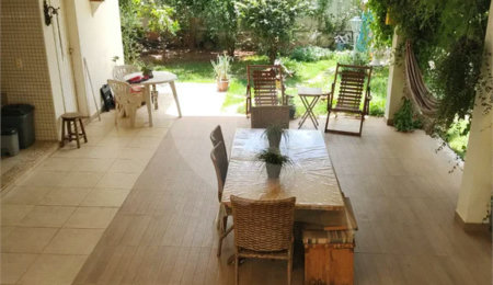 Casa à venda com 3 quartos, sendo 1 suíte,  no condomínio Picollo Villaggio, Louveira - SP
