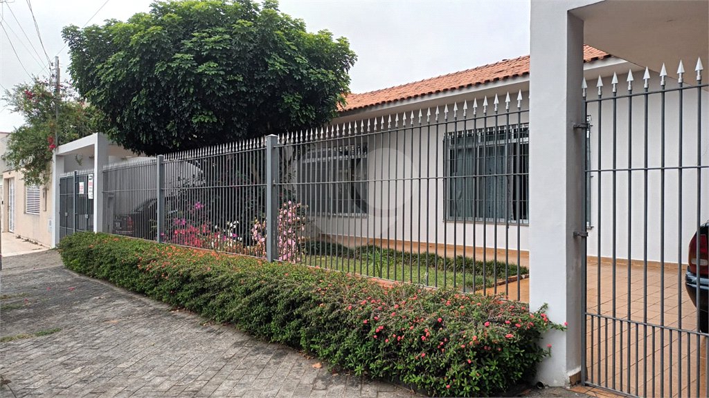 Casa à venda com 3 quartos, sendo 1 suíte, em Planalto Paulista, São Paulo, SP