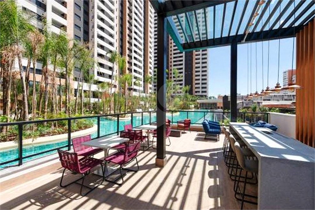 Magnífica Cobertura Penthouse à venda no condomínio Piscine Resort.