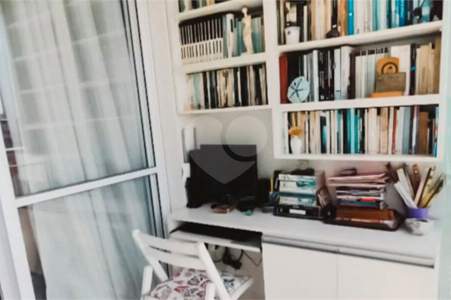 Apartamento à venda com 3 quartos, sendo 1 suíte, em Bom Retiro, São Paulo, SP