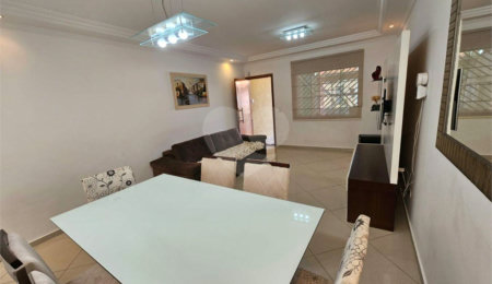 Casa à venda com 3 suítes em Vila Carrão, São Paulo, SP