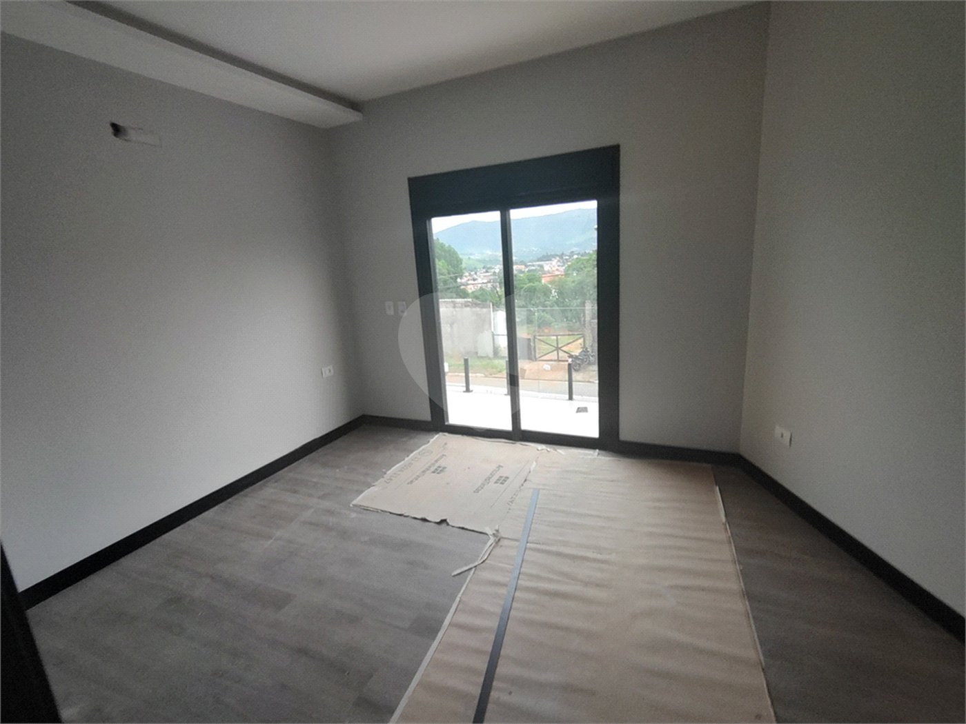 Casa em condomínio à venda com 3 suítes em Condomínio Altos da Floresta, Atibaia, SP