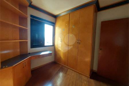 Apartamento à venda com 3 quartos, sendo 1 suíte, em Parque São Domingos, São Paulo, SP