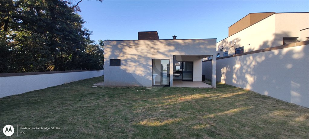 Casa à venda com 3 suítes no condomínio Reserva Ybyra, Atibaia - SP