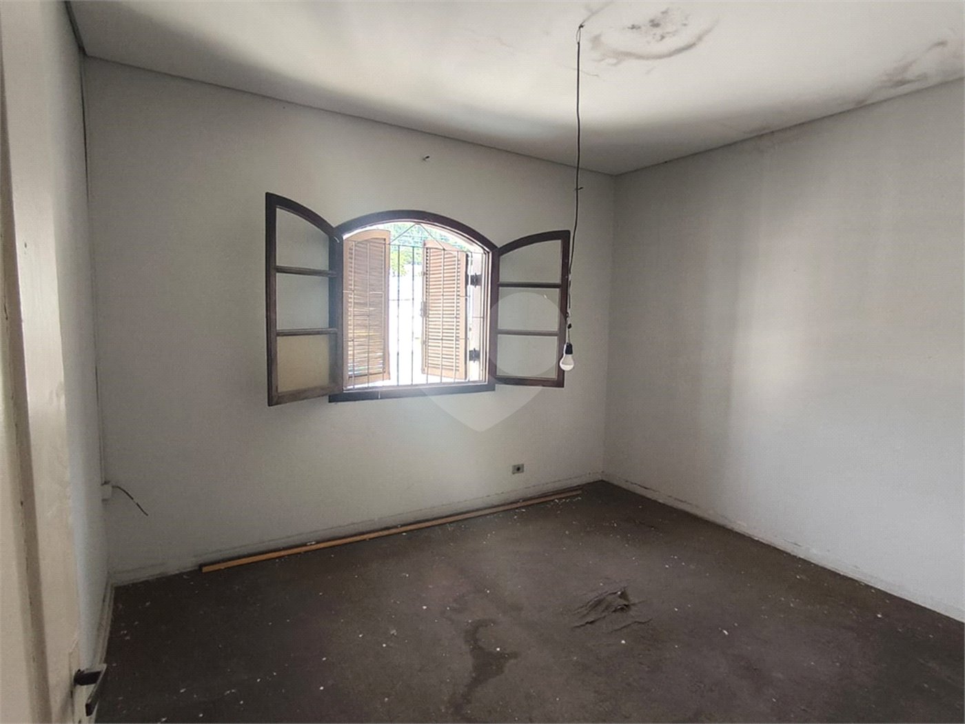 Sobrado à venda com 3 quartos, sendo 1 suíte, em Tremembé, São Paulo, SP