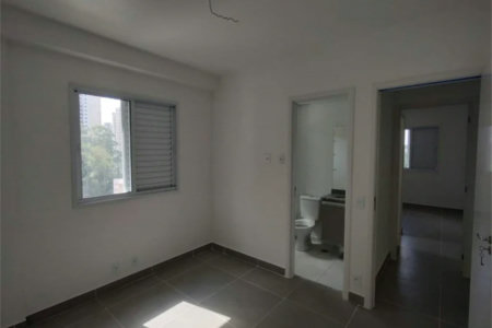Apartamento à venda com 2 suítes em Jardim Ampliação, São Paulo, SP