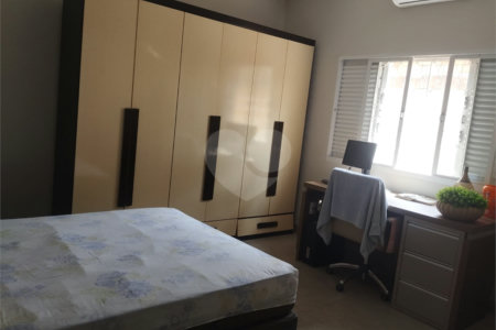 Chácara à venda com 3 quartos, sendo 1 suíte, em Chácara Flora Araraquara, Araraquara, SP