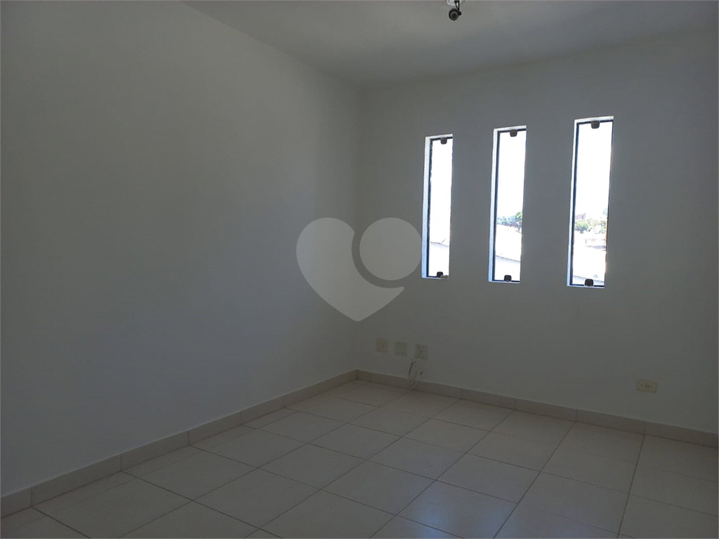 Sobrado à venda com 3 quartos, sendo 1 suíte,  em Vila Lageado, São Paulo, SP