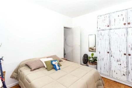 Casa à venda com 3 quartos, sendo 1 suíte,  em Vila Mascote, São Paulo, SP