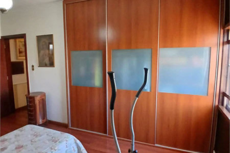 Sobrado à venda com 4 quartos, sendo 2 suítes,  em Jardim Leonor, São Paulo, SP