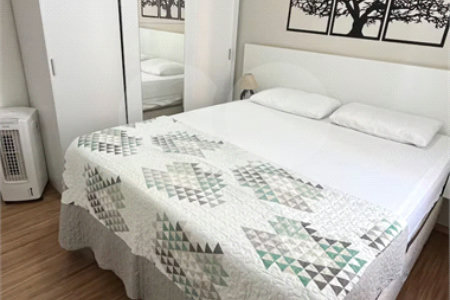 Apartamento à venda com 2 quartos, sendo 1 suíte, em Jardim Carambeí, São Roque, SP