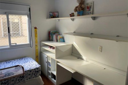 Casa à venda com 3 quartos, sendo 1 suíte, no condomínio Residencial Via Veneto, São Paulo - SP