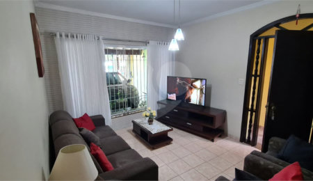 Casa à venda com 3 quartos, sendo 1 suíte,  em Vila Oliveira, Mogi das Cruzes, SP