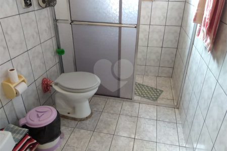 Casa à venda com 4 quartos, sendo 1 suíte, em Jardim Bela Vista, Itapetininga, SP