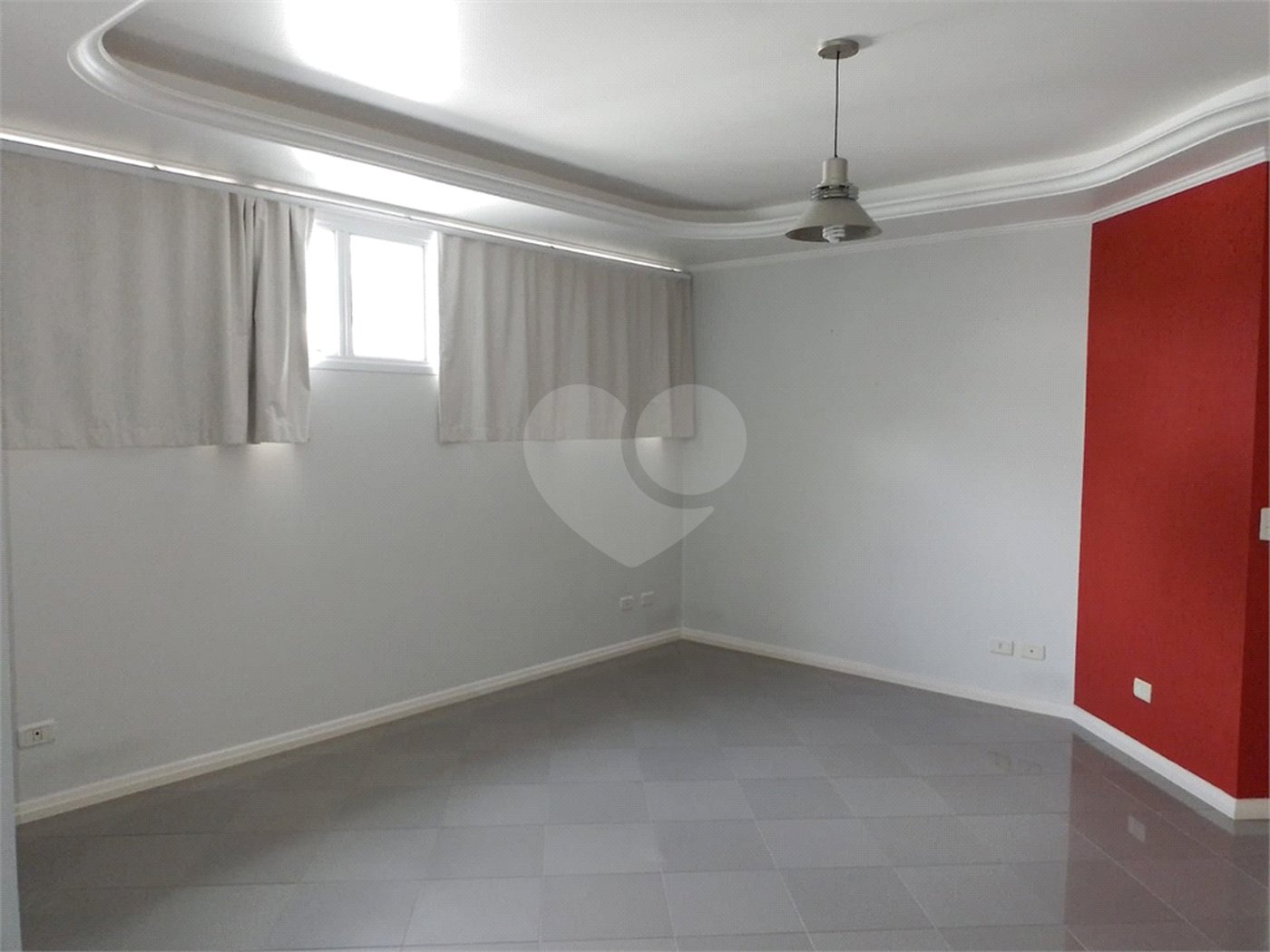 Casa à venda com 4 quartos, sendo 2 suítes,  em Vila Santista, Atibaia, SP