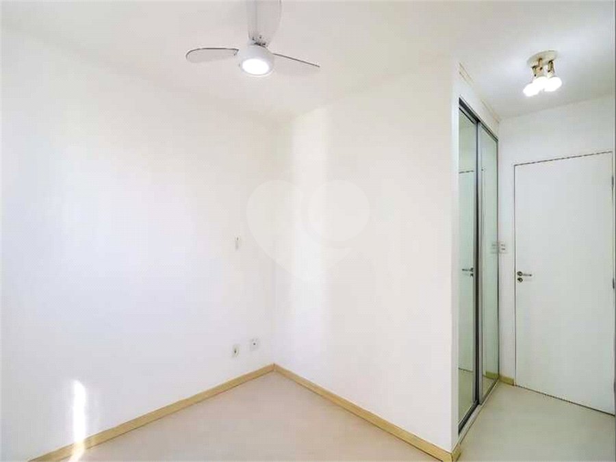 Apartamento à venda ou para alugar com 3 quartos, sendo 1 suíte,  em Vila Andrade, São Paulo, SP