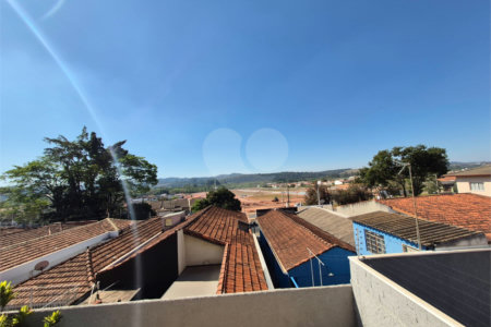 Casa à venda com 3 quartos, sendo 1 suíte, em Vila Salles, Atibaia, SP