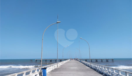 Apartamento à venda com 2 quartos, sendo 1 suíte, no Centro, Mongaguá, SP