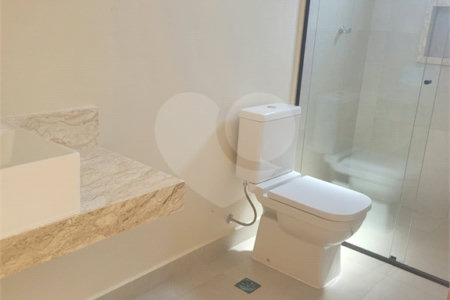 Casa à venda com 3 suítes no condomínio Floradas Paratey, São José dos Campos - SP