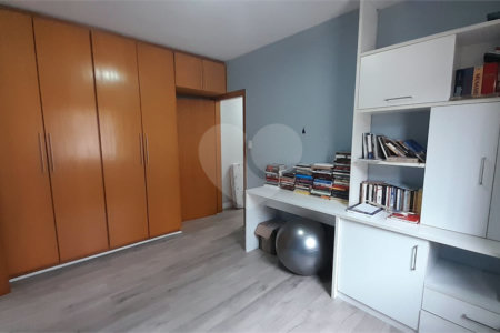Sobrado à venda com 3 quartos, sendo 1 suíte, em Jardim Prudência, São Paulo, SP