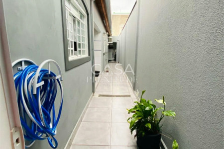 Casa à venda com 2 quartos, sendo 1 suíte, em Vila Fiori, Sorocaba, SP