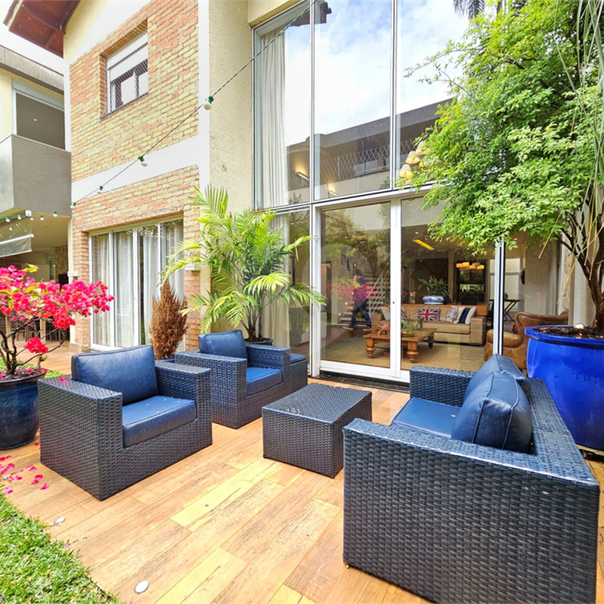 Casa à venda com 4 suítes no condomínio Ville Courchevel, São Paulo - SP