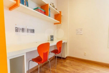 Apartamento à venda com 3 suítes em Vila Suzana, São Paulo, SP