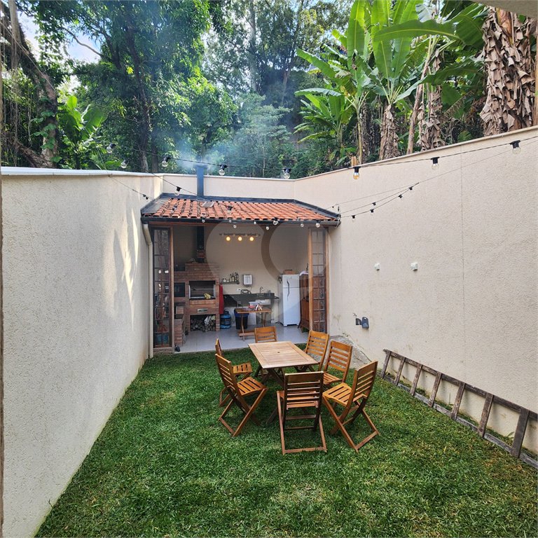 Sobrado à venda com 4 quartos, sendo 1 suíte, em Tremembé, São Paulo, SP