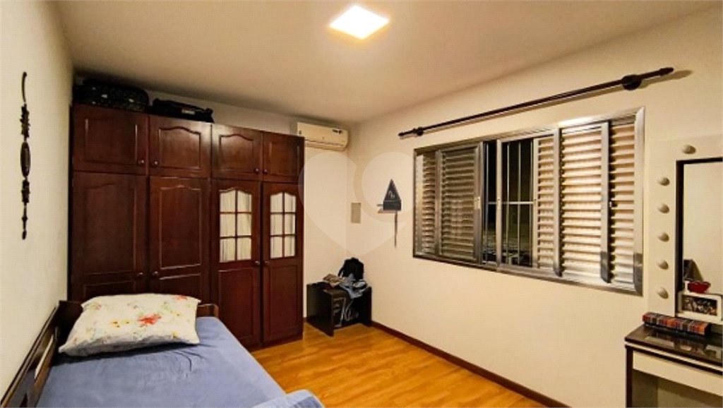 Sobrado à venda com 3 quartos, sendo 1 suíte, em Tremembé, São Paulo, SP