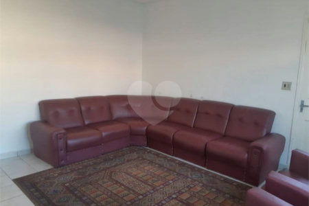 Sobrado à venda com 2 quartos em Vila Perreli, Poá, SP