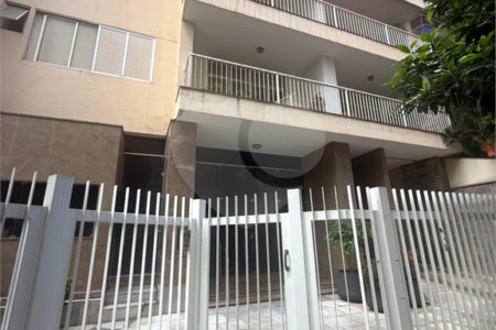 Apartamento à venda com 3 quartos, sendo 1 suíte, no Centro, Ribeirão Preto, SP