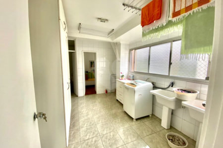 Apartamento à venda com 4 quartos, sendo 2 suítes, em Pinheiros, São Paulo, SP