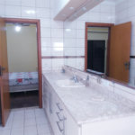 Casa à venda com 4 quartos, sendo 3 suítes, no condomínio Arujá 5, Arujá - SP